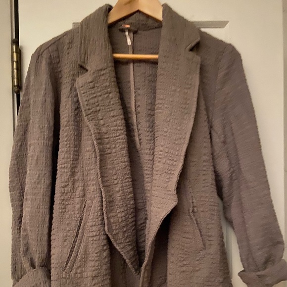 Free People - Picture 4 of 6